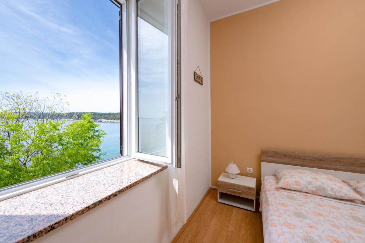 Apartment Dobric Koromačno Exterior foto